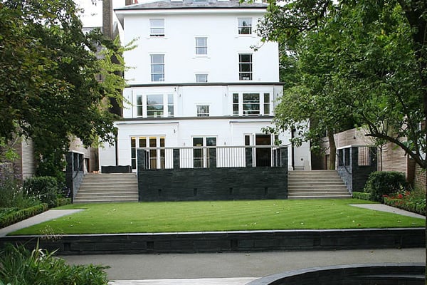 Walkout garden